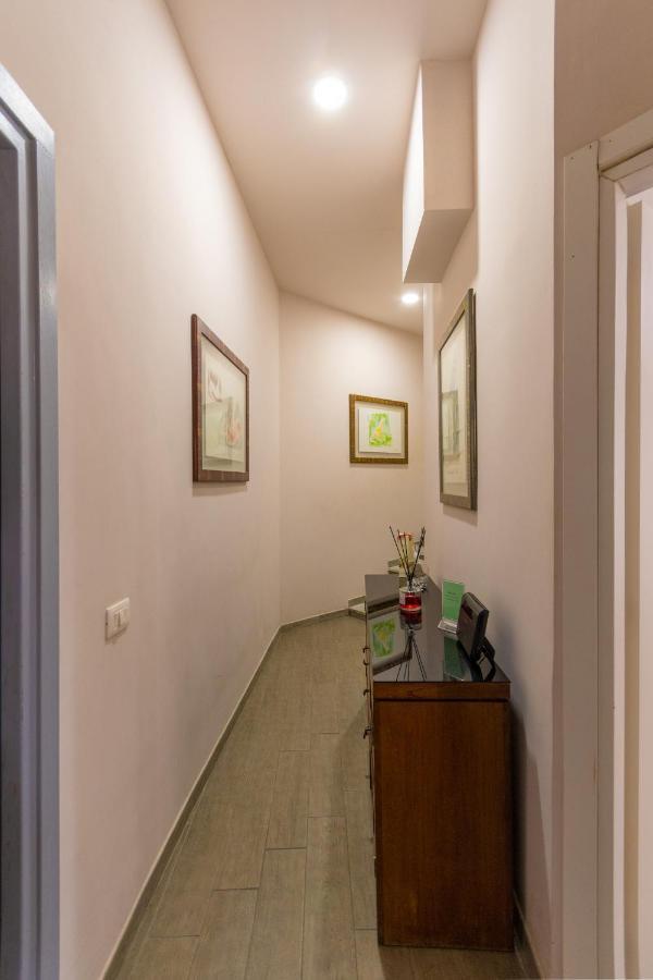 Vercelli Guest House Near San Giovanni Rom Exteriör bild