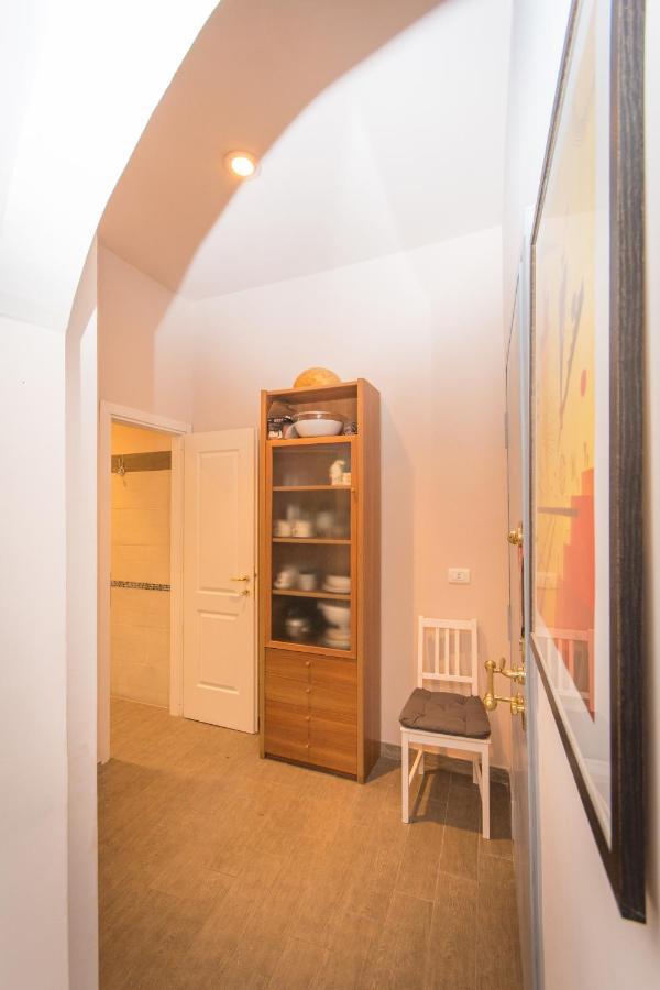 Vercelli Guest House Near San Giovanni Rom Exteriör bild