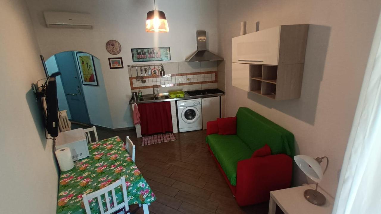 Vercelli Guest House Near San Giovanni Rom Exteriör bild